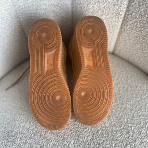 Nike Air Force 1 High Tops in Brown - Picture 3 of 7